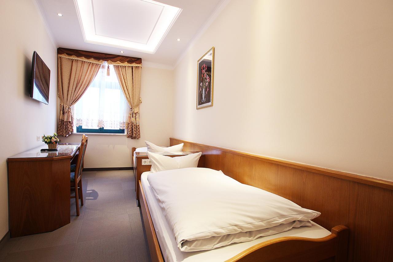 Hotel Europaeischer Hof Elsterwerda Εξωτερικό φωτογραφία